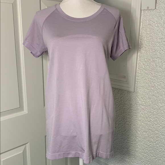 Lulumon Swiftly Tech Short-Sleeve Shirt Hip Length Lavender Size 12 - Picture 1 of 5